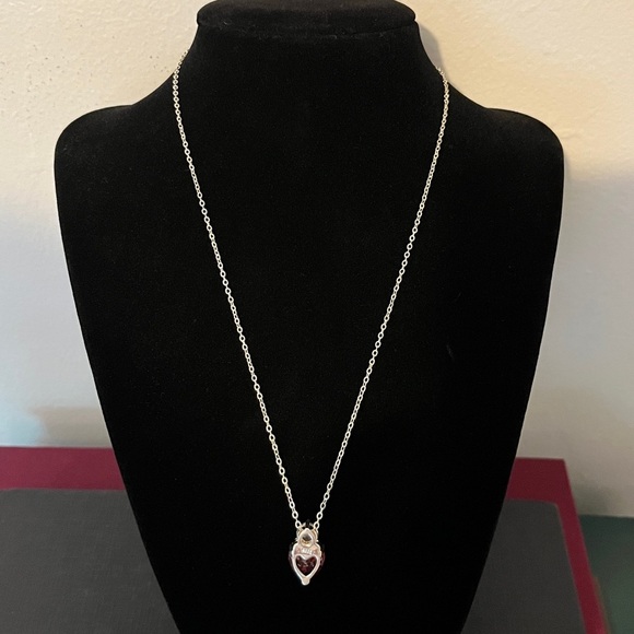 925 Silver Red Crystal Garnet Heart Cubic Zirconia Solitaire Diamond Necklace - Picture 4 of 7